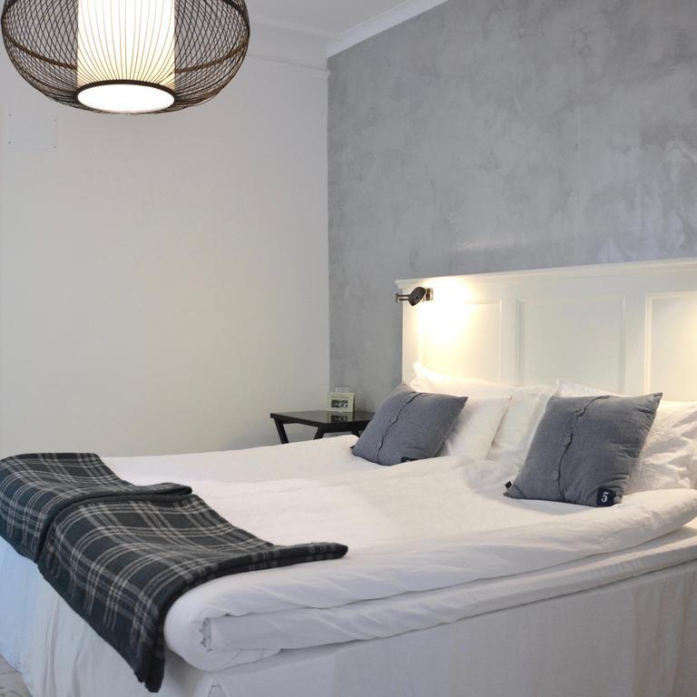 Hallfreda Hotell Endre Exterior photo